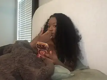 Symone4u  live sex cam