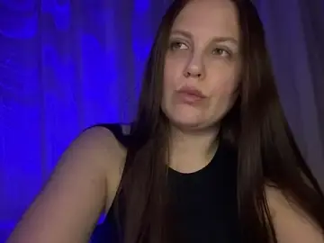 Milana5381  live sex cam