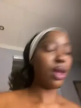 Spicey-CheekssX  live sex cam