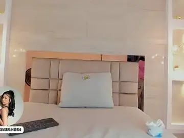 Chloe_murray  live sex cam