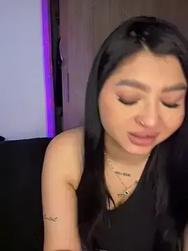 Whithiie  live sex cam