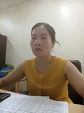 Zezesexxy  live sex cam