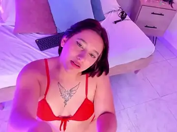 CarolineRossy  live sex cam