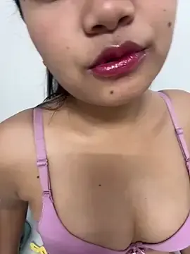 EliraMoon  live sex cam