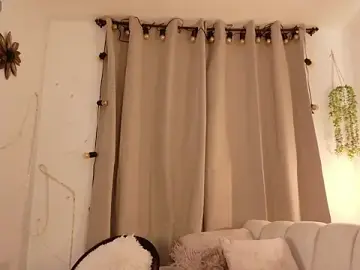 Gia_Bruni  live sex cam