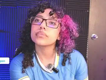 LuckySwagson  live sex cam