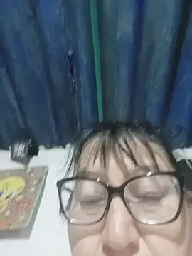 Clarita_01  live sex cam