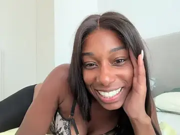 Smileybabe  live sex cam