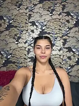 Crissdesire  live sex cam