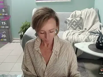 HornyMilf_777  live sex cam