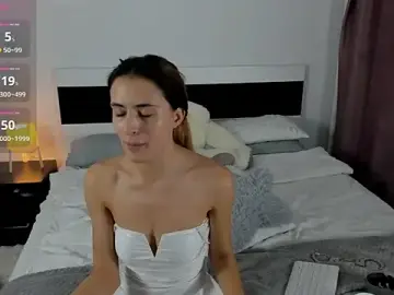 InnesKay  live sex cam
