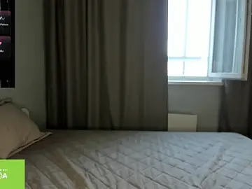 LiMcDaniel  live sex cam