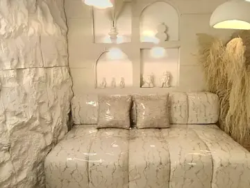 Tania__r  live sex cam