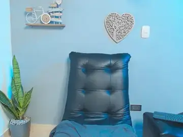 Kateadams1  live sex cam