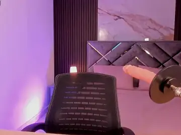 Vanethompson  live sex cam