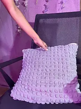 X__queen_SL  live sex cam