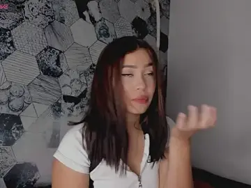 AdeleFox1  live sex cam