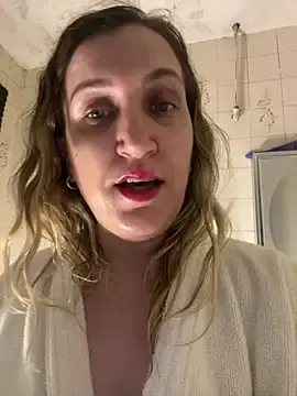 Bia_sexynovaes  live sex cam