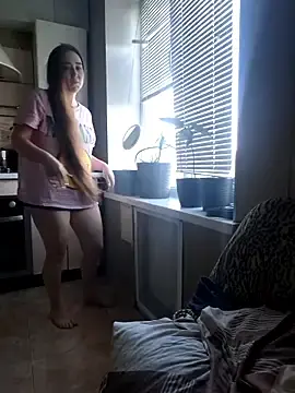 EllinaSnow  live sex cam