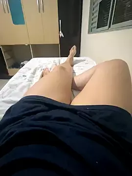 Larissa077  live sex cam