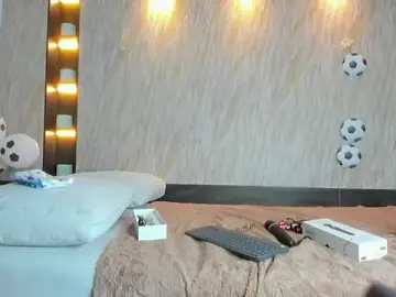 Naomi_rossee  live sex cam