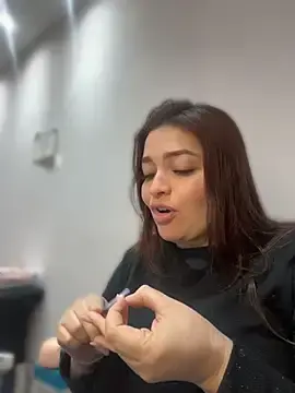 Sarahreyess_11  live sex cam