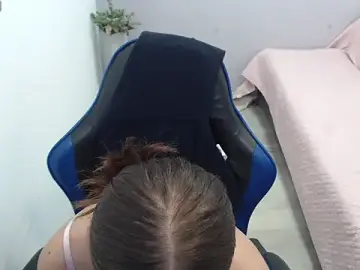 Valerie_diaz1  live sex cam