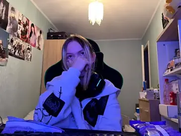 SoniaKotts  live sex cam