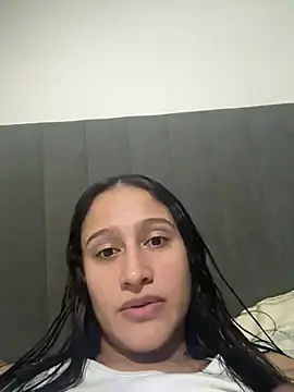 AryaSaynes27  live sex cam