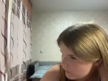 FayePapakostas  live sex cam