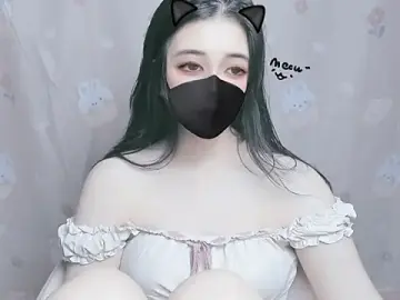 Gatomoney  live sex cam