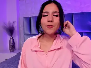 HollyPeach  live sex cam