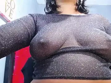 Sweettei  live sex cam