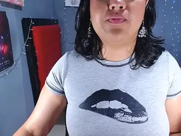 Sweettei  live sex cam