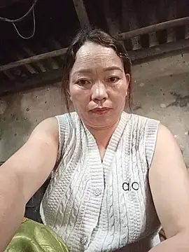 Yellow-pink  live sex cam