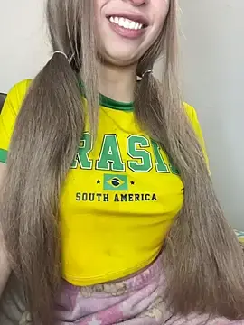 Lunaapppp  live sex cam
