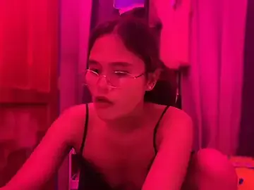 Urhotiest_gurl  live sex cam