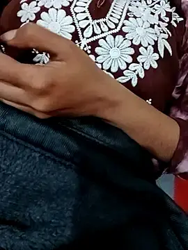 Kriti_Sanon_  live sex cam