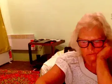 Natali7634  live sex cam