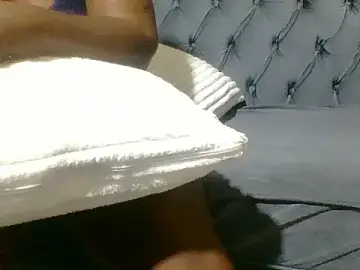 Smomo92  live sex cam