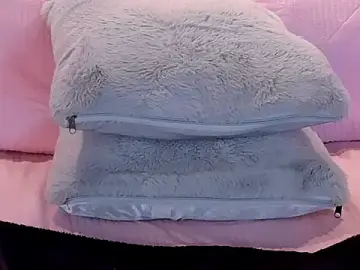 _victoriaa__lois  live sex cam
