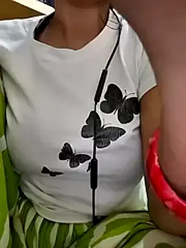 Romantic_riya_06  live sex cam