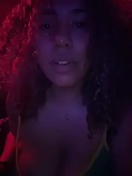 Lauraltt  live sex cam