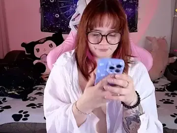 Lunaalli  live sex cam