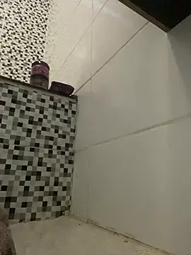 Messina61  live sex cam