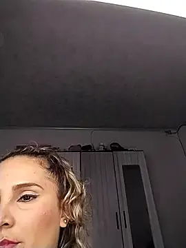 BUSSY_DIVORCED  live sex cam