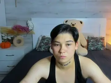 ToxicRosse  live sex cam