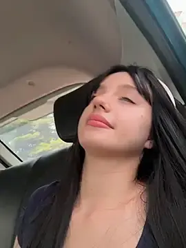 MiaTee  live sex cam