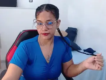 Mia_yarum_  live sex cam