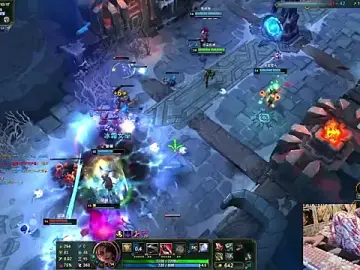 SNAKEgirlQAQ  live sex cam